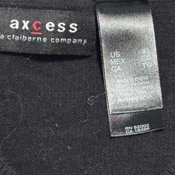 Sweater Vest - Picture 3 of 4